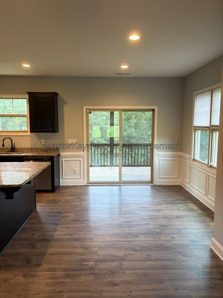 275 Buhrstone Mill St - Photo 6 of 23