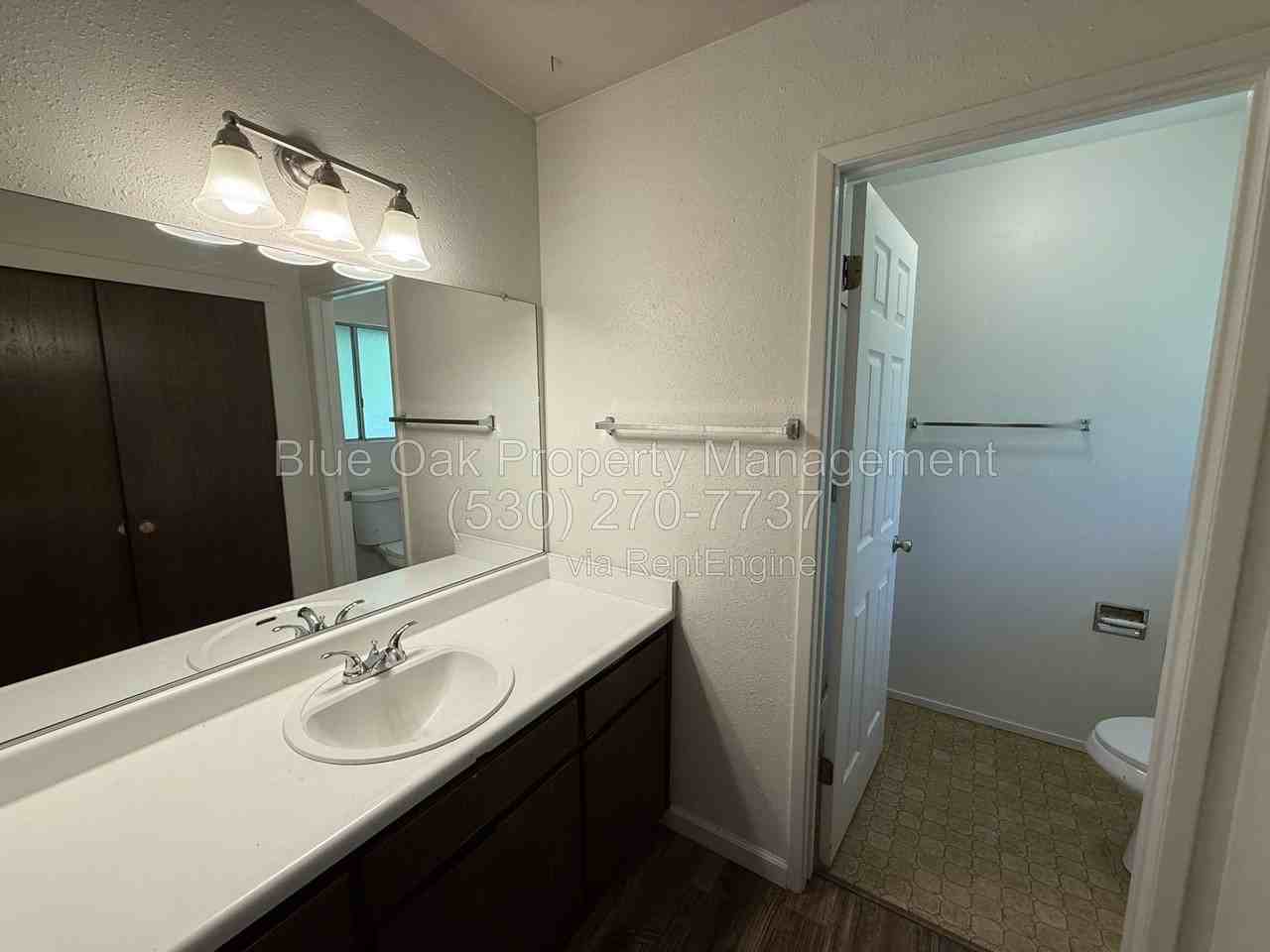 2 Brittany Ln - Photo 7 of 13