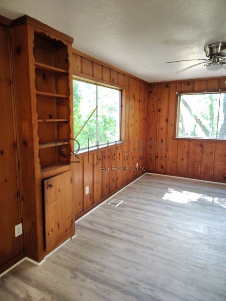 1905 Alta Woods Blvd - Photo 4 of 18