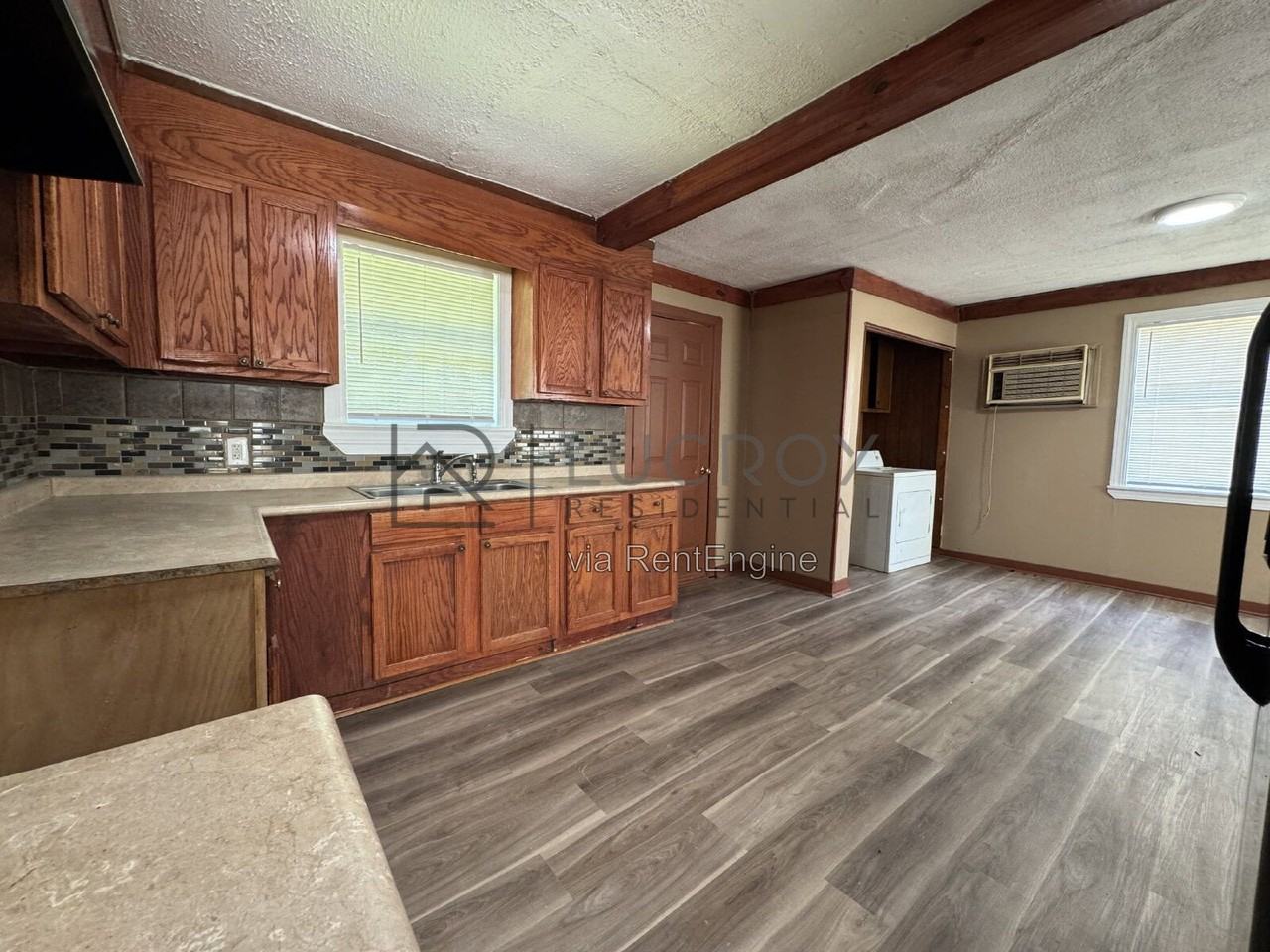 1335 Morson Rd - Photo 4 of 10