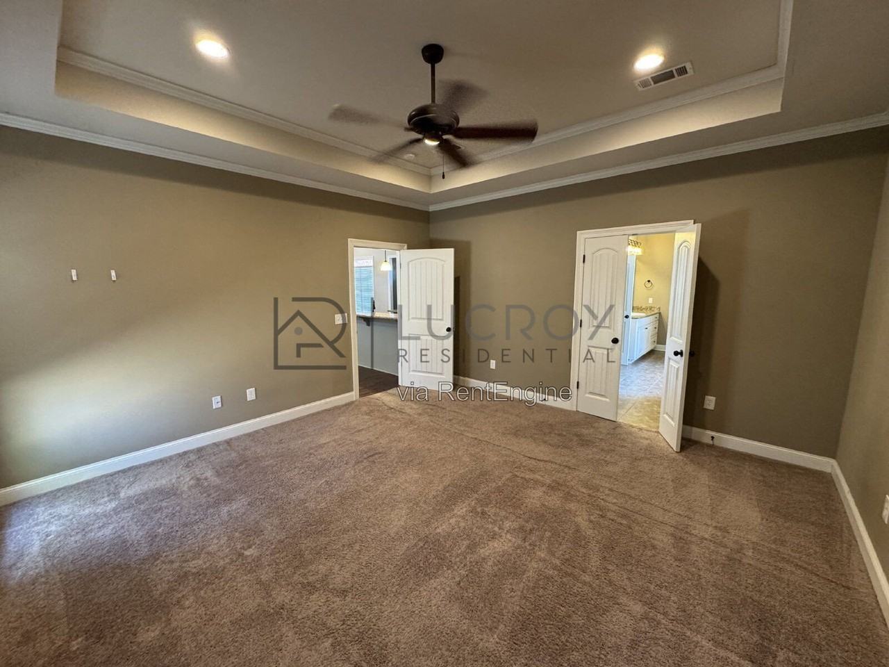 120 Marion Dr - Photo 7 of 21