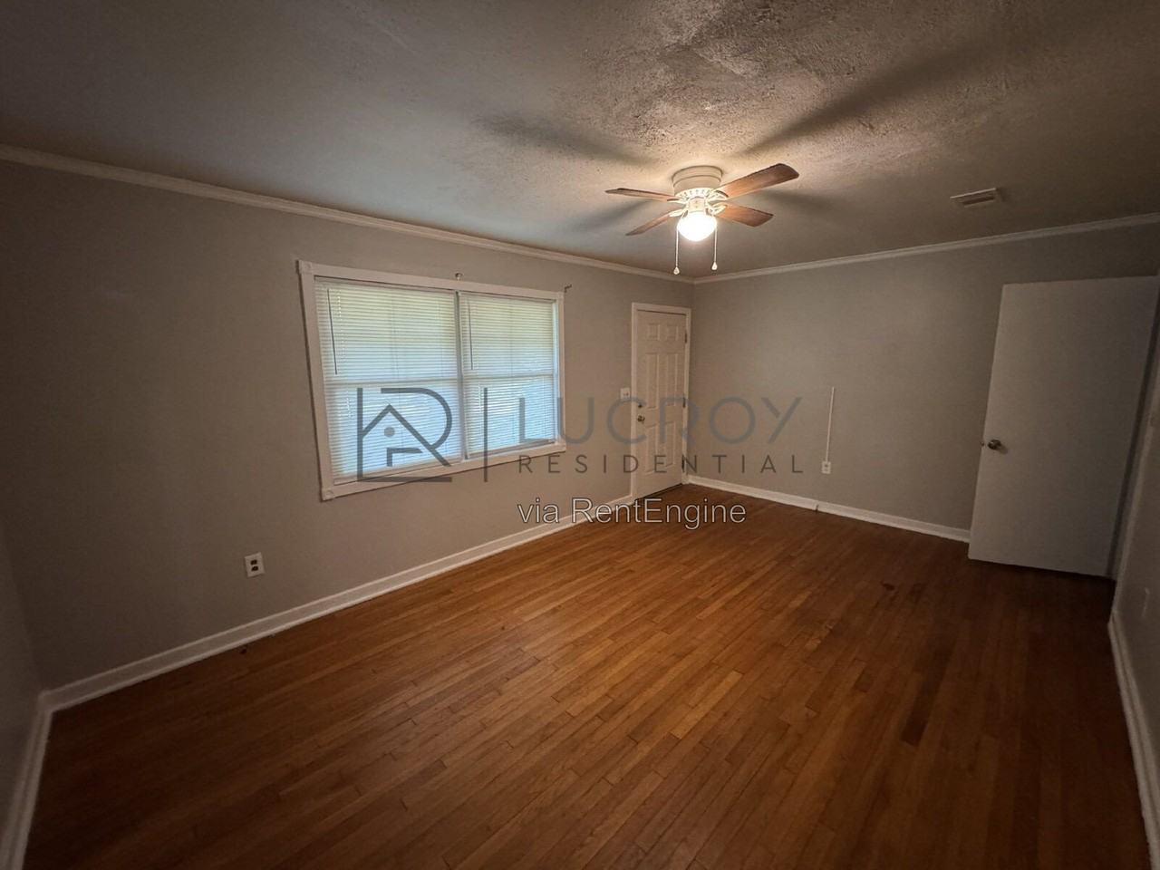 346 Reed Ave - Photo 2 of 9