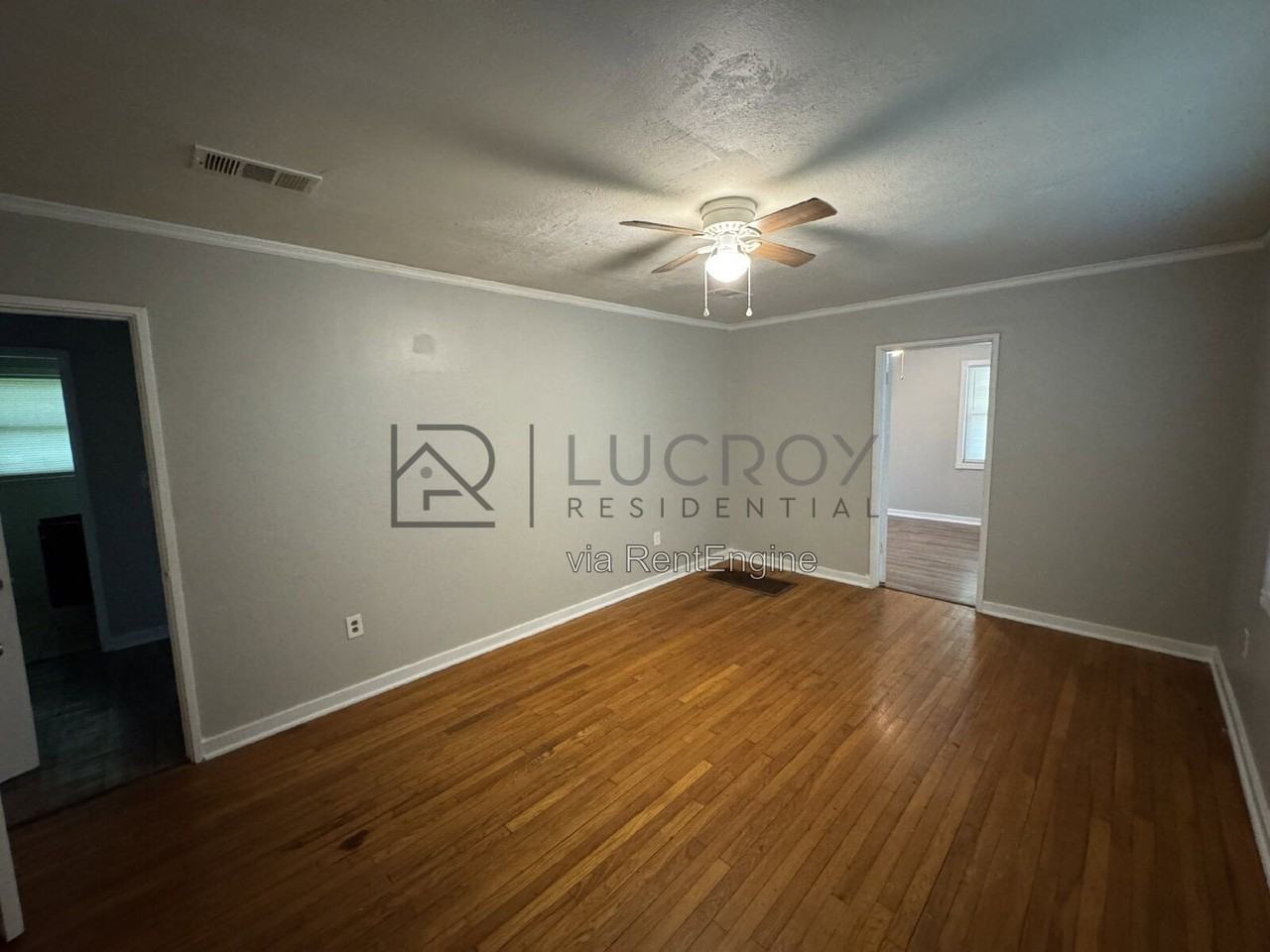 346 Reed Ave - Photo 3 of 9