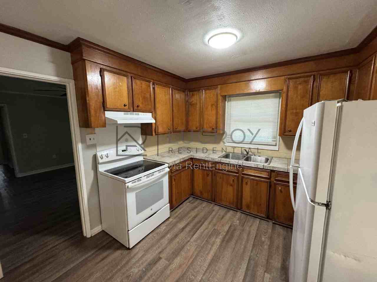 346 Reed Ave - Photo 5 of 9