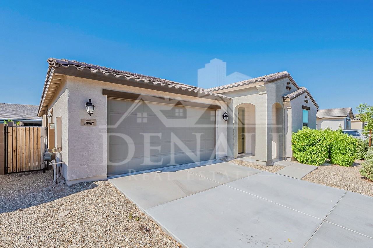 10962 W Taylor St - Photo 2 of 43