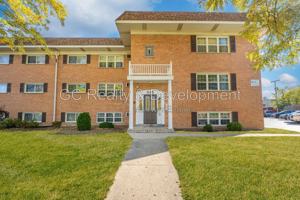 featured image of 525 N Highview Ave