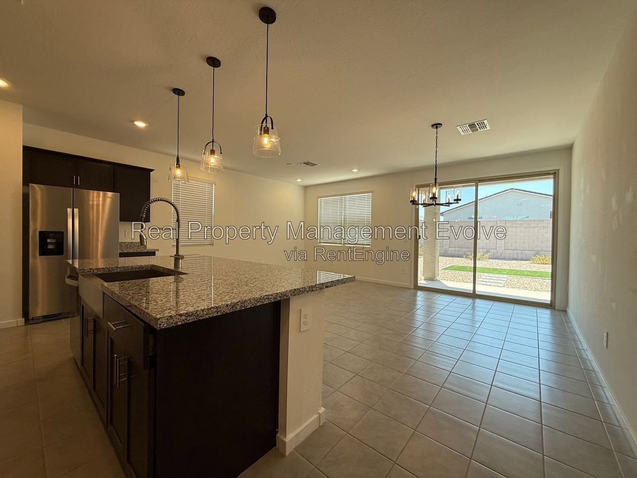4169 W Jeanette Ln - Photo 4 of 26