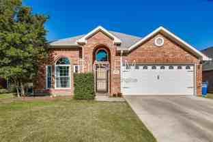 2605 Wandering Oak Dr - Photo 1 of 1