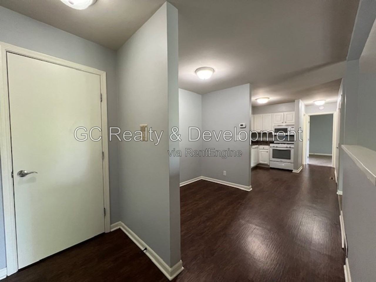 12 Simpson St #D - Photo 2 of 17