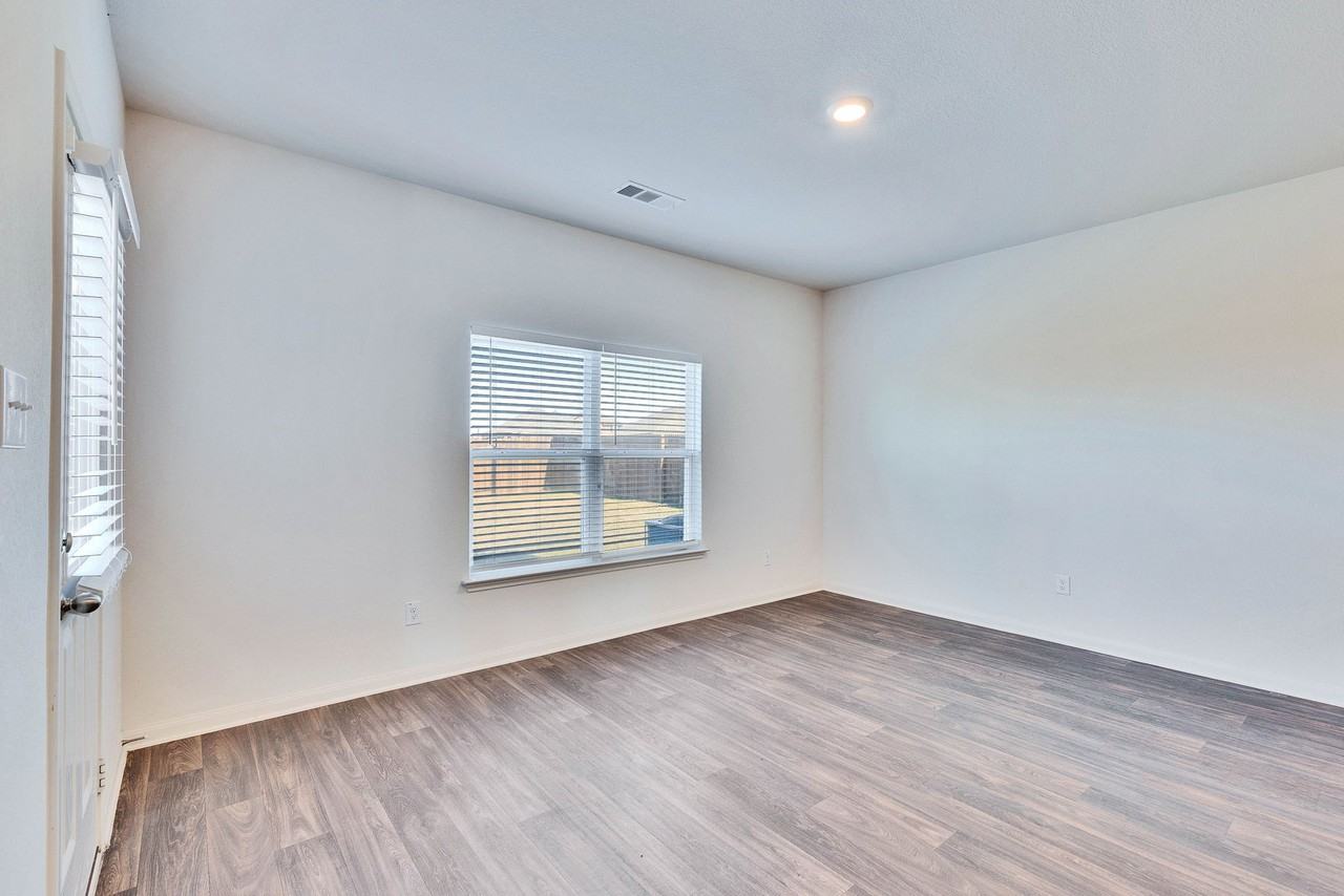18512 Quiet Range Dr - Photo 6 of 50