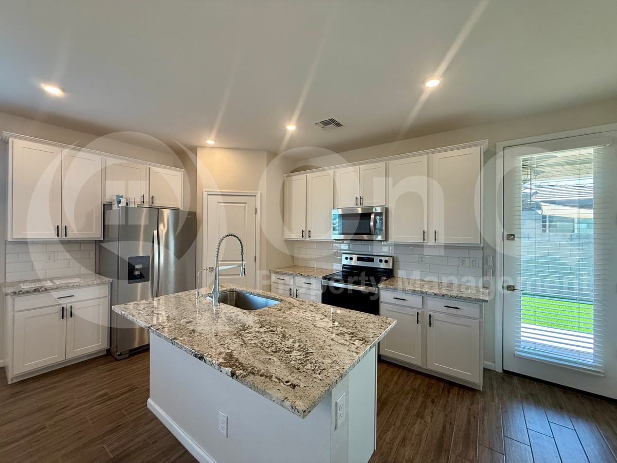 17309 W Paraiso Ln - Photo 6 of 17