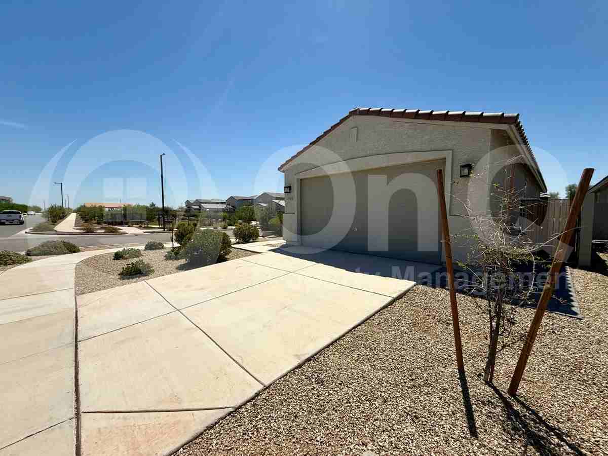 17309 W Paraiso Ln - Photo 3 of 17