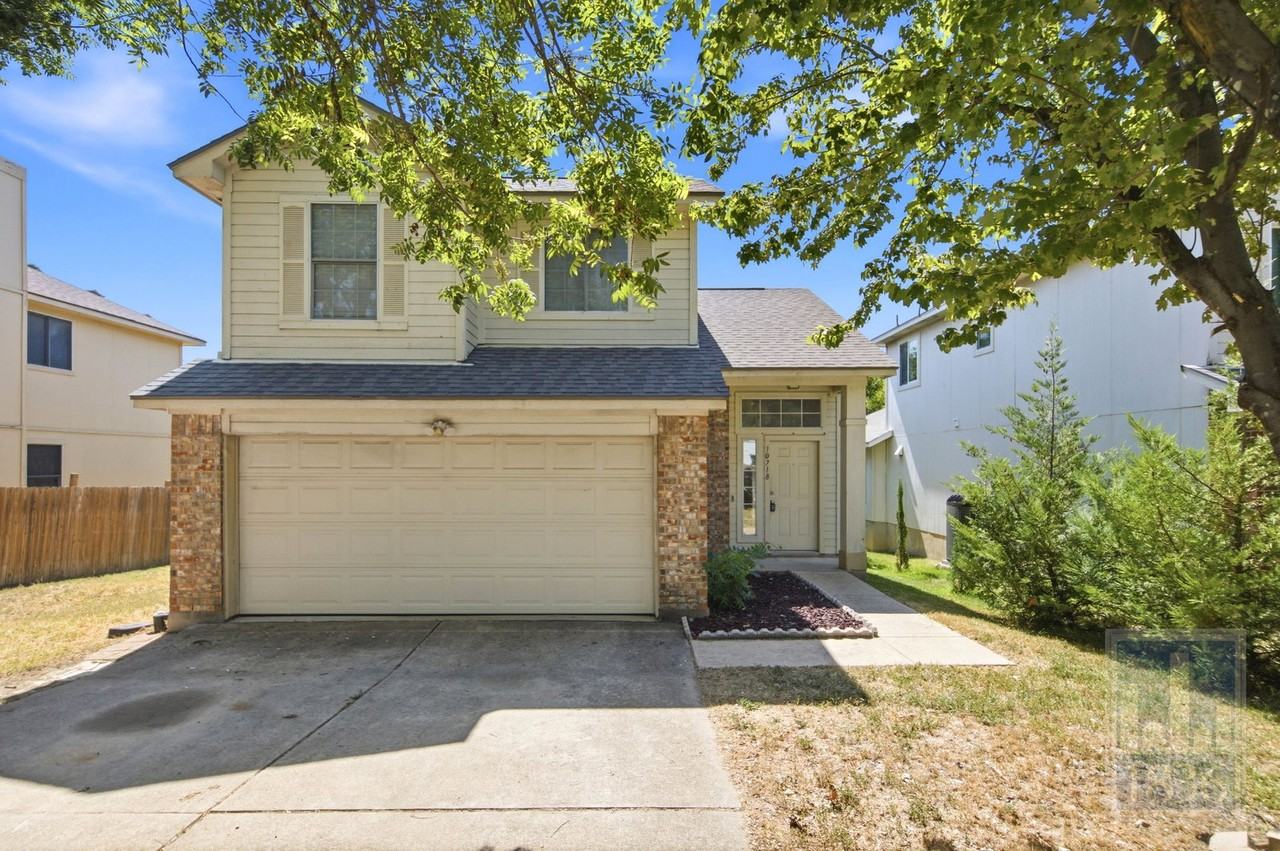 10718 Claywood Dr - Photo 2 of 35