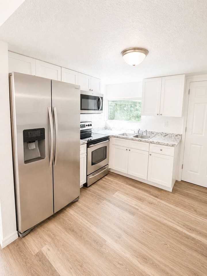 1052 Osceola Trl - Photo 6 of 14