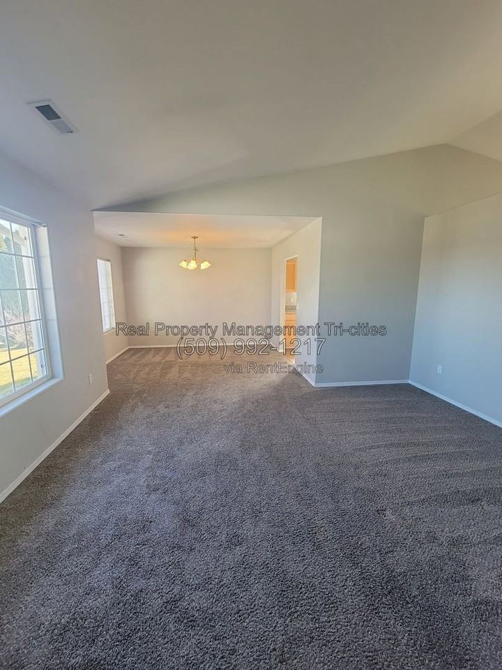 4508 Sedona Dr - Photo 2 of 13