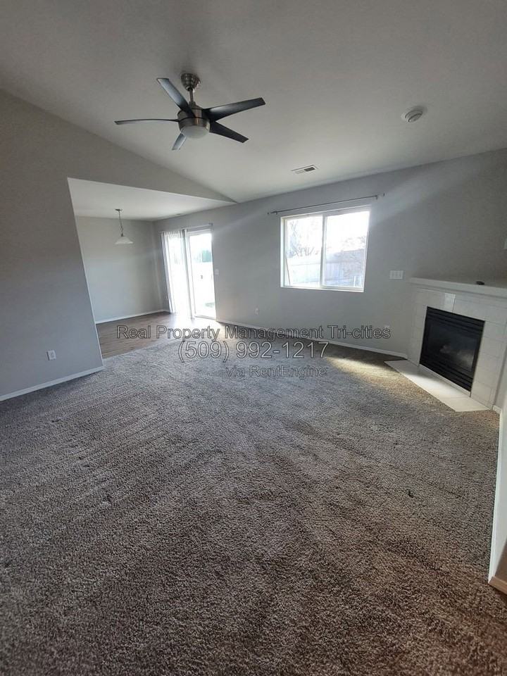 4508 Sedona Dr - Photo 3 of 13