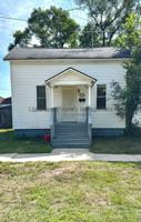 featured image of 1382 Park St