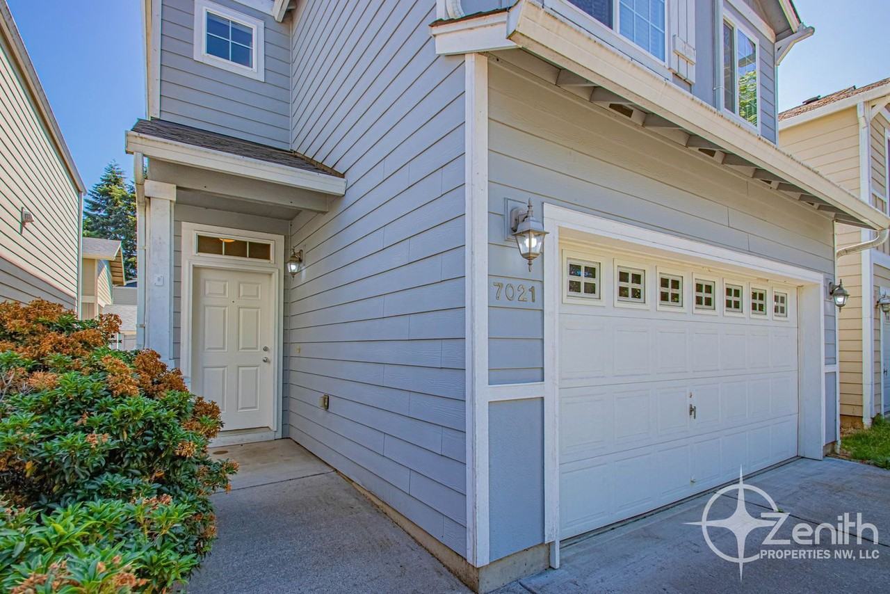 7021 Ne 55th St - Photo 4 of 31
