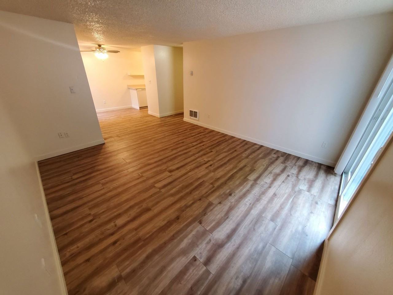 403 Senate St Nw - Photo 6 of 26