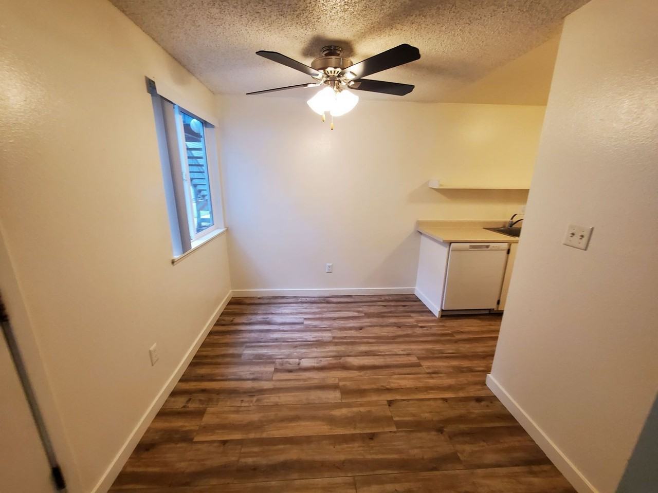 403 Senate St Nw - Photo 7 of 26