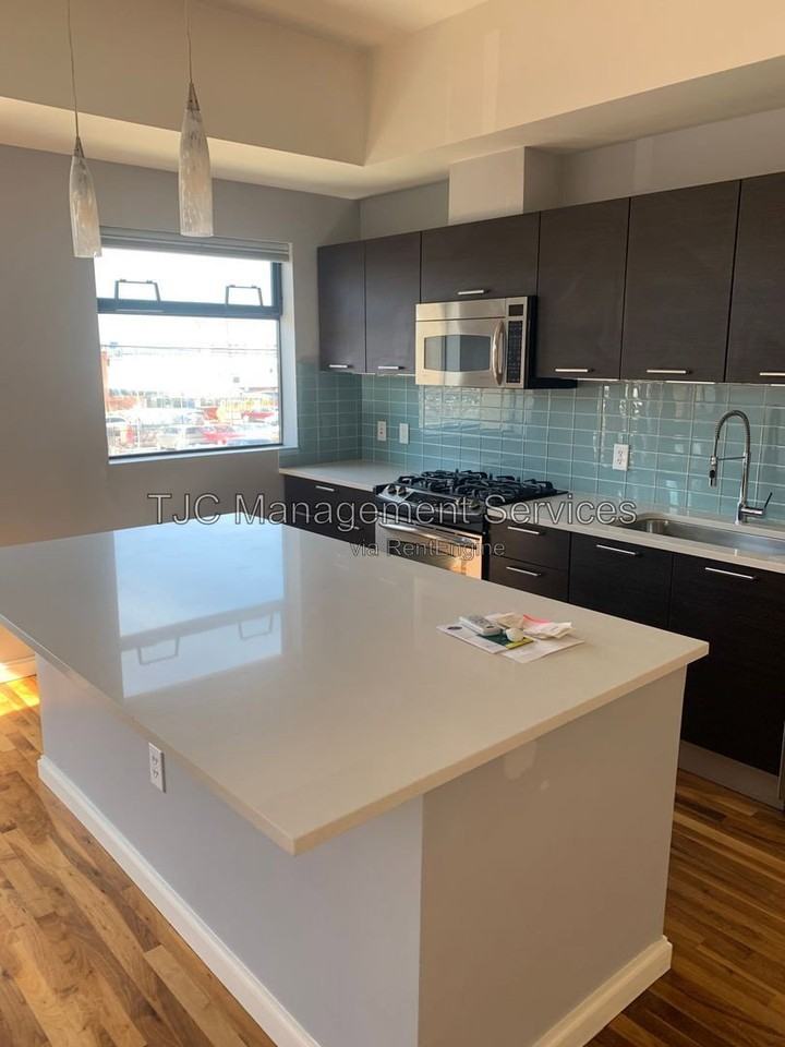 2345 Walnut St #29 - Photo 2 of 11