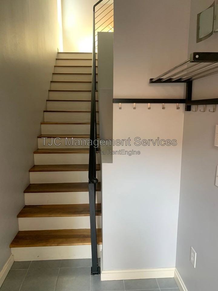 2345 Walnut St #29 - Photo 5 of 11