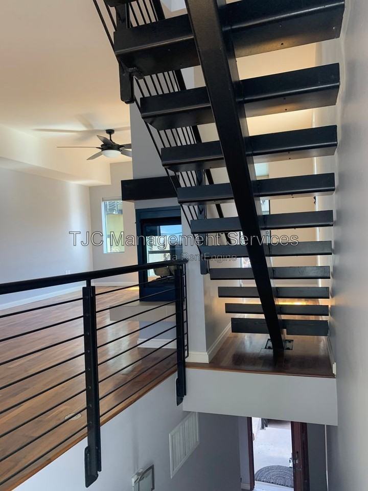2345 Walnut St #29 - Photo 6 of 11