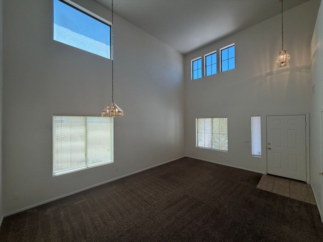 6631 S 18th Ln - Photo 2 of 31