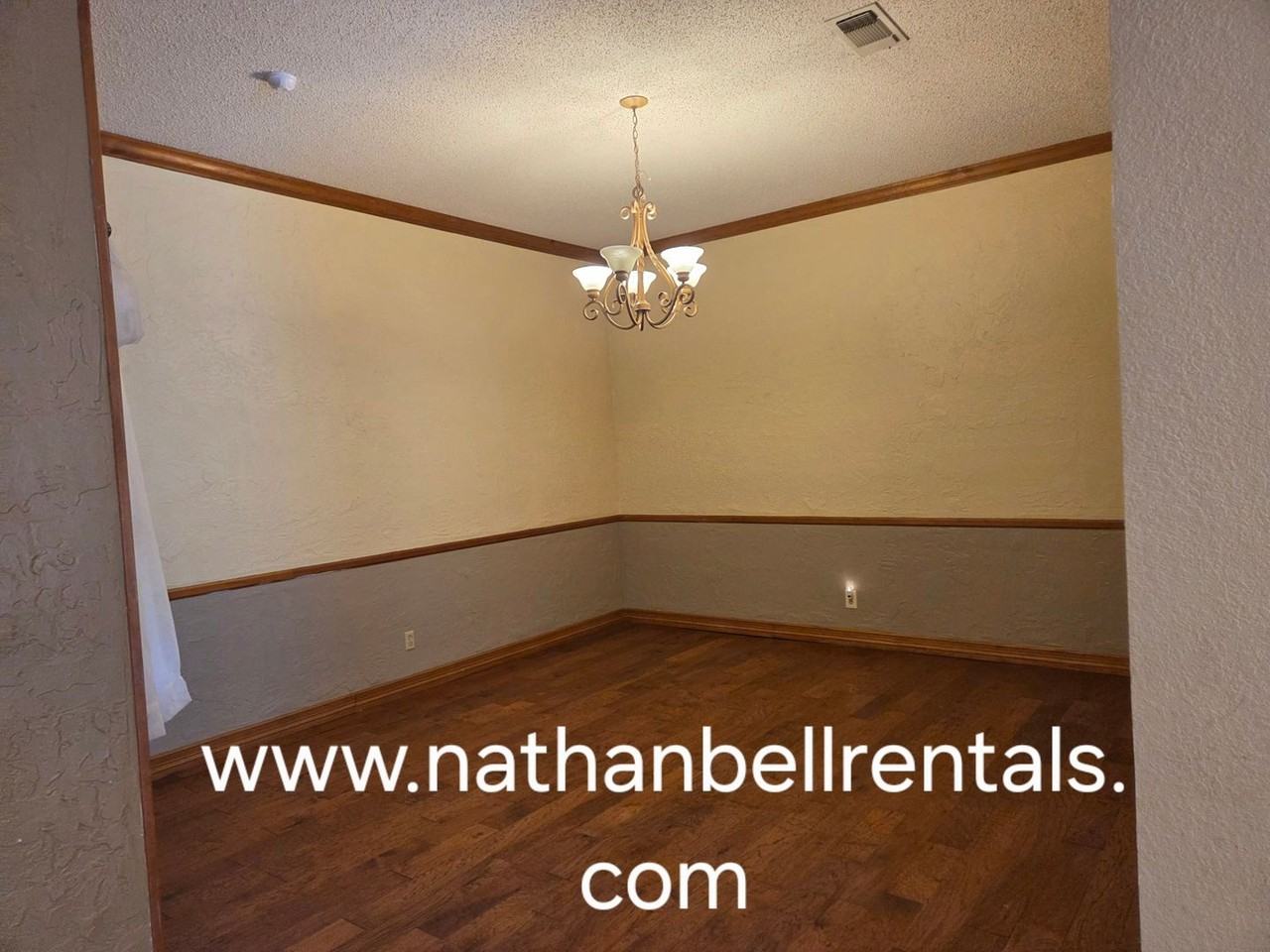 525 42nd St Se - Photo 3 of 13