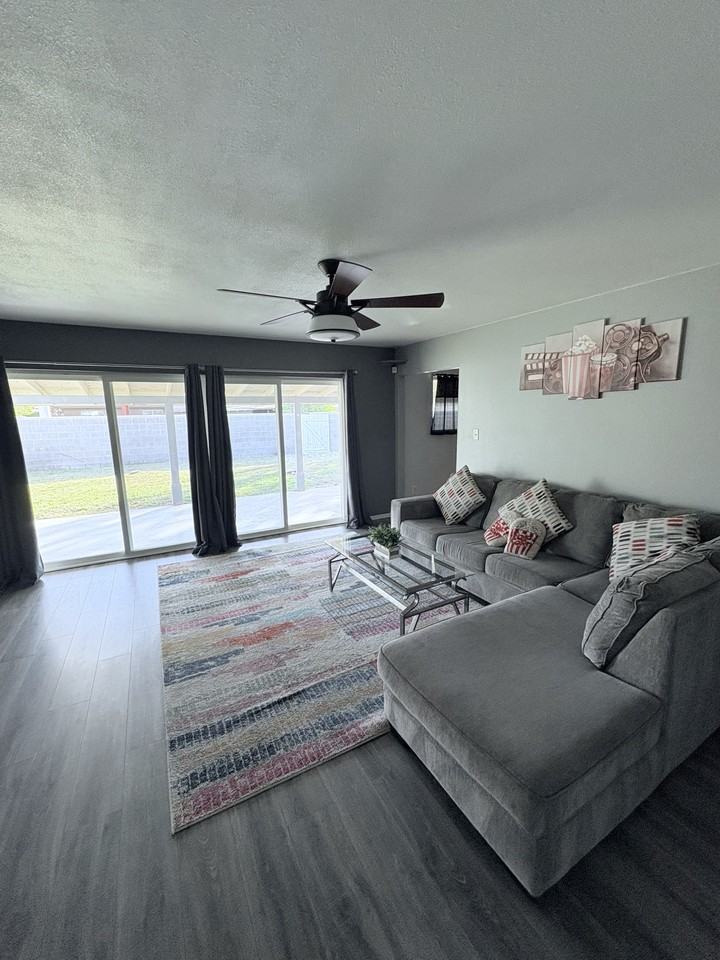 2705 South Nogales Avenue - Photo 2 of 19