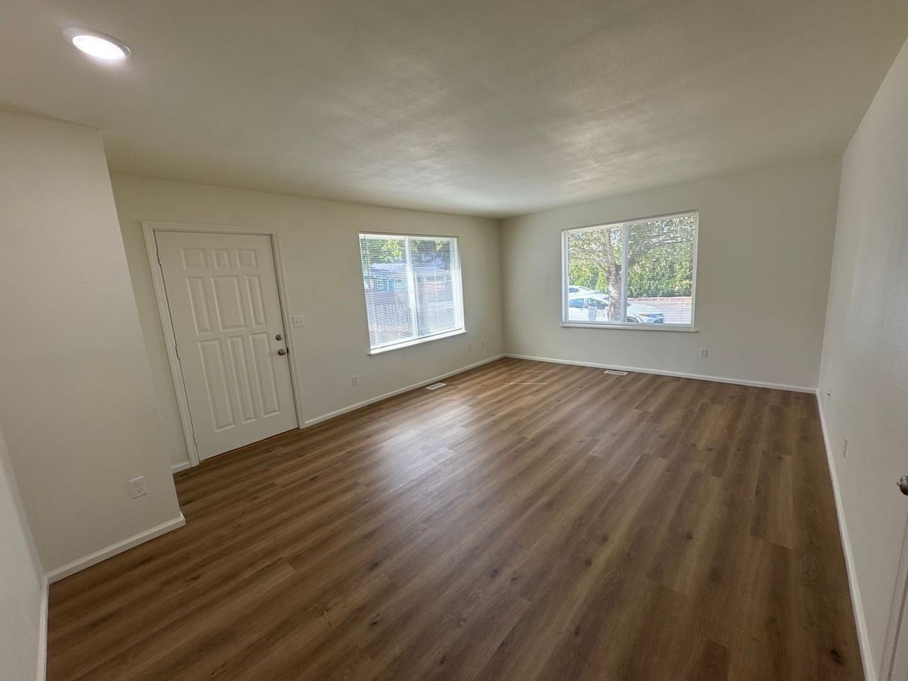 4425 Shortridge St Se - Photo 5 of 25