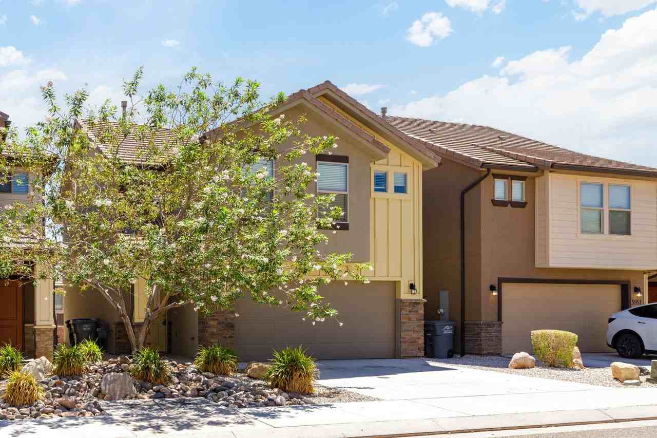 5945 S Firebird Way - Photo 3 of 21