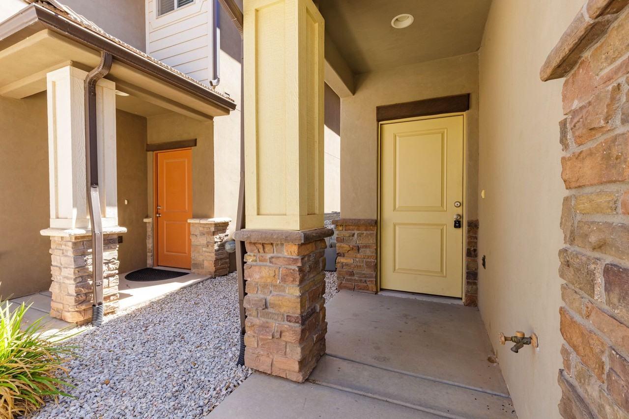 5945 S Firebird Way - Photo 4 of 21
