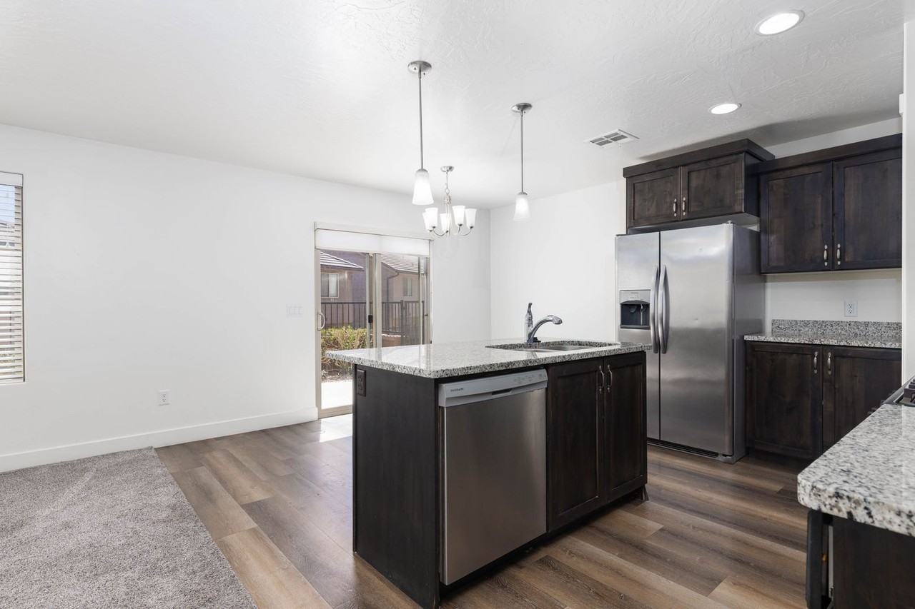 5945 S Firebird Way - Photo 7 of 21