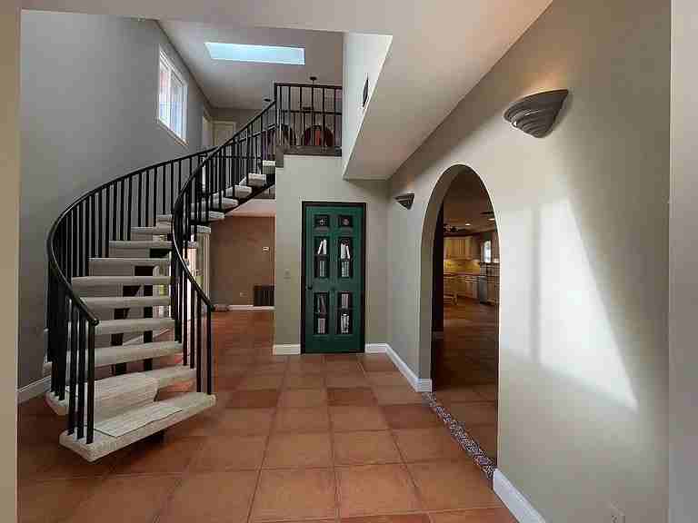 8301 135th Ln - Photo 5 of 41
