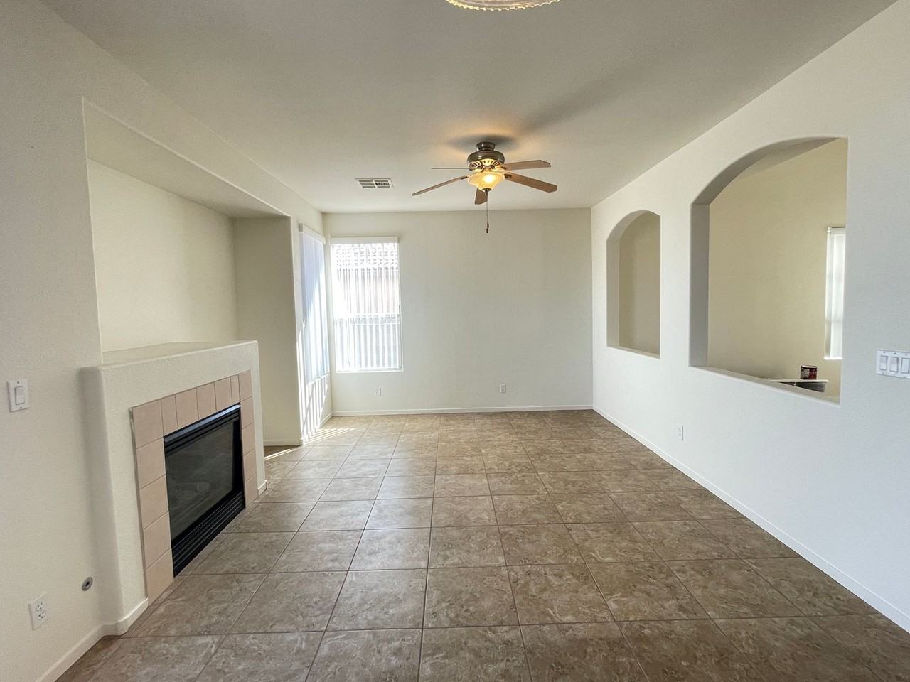 10720 Woodlore Pl - Photo 2 of 9
