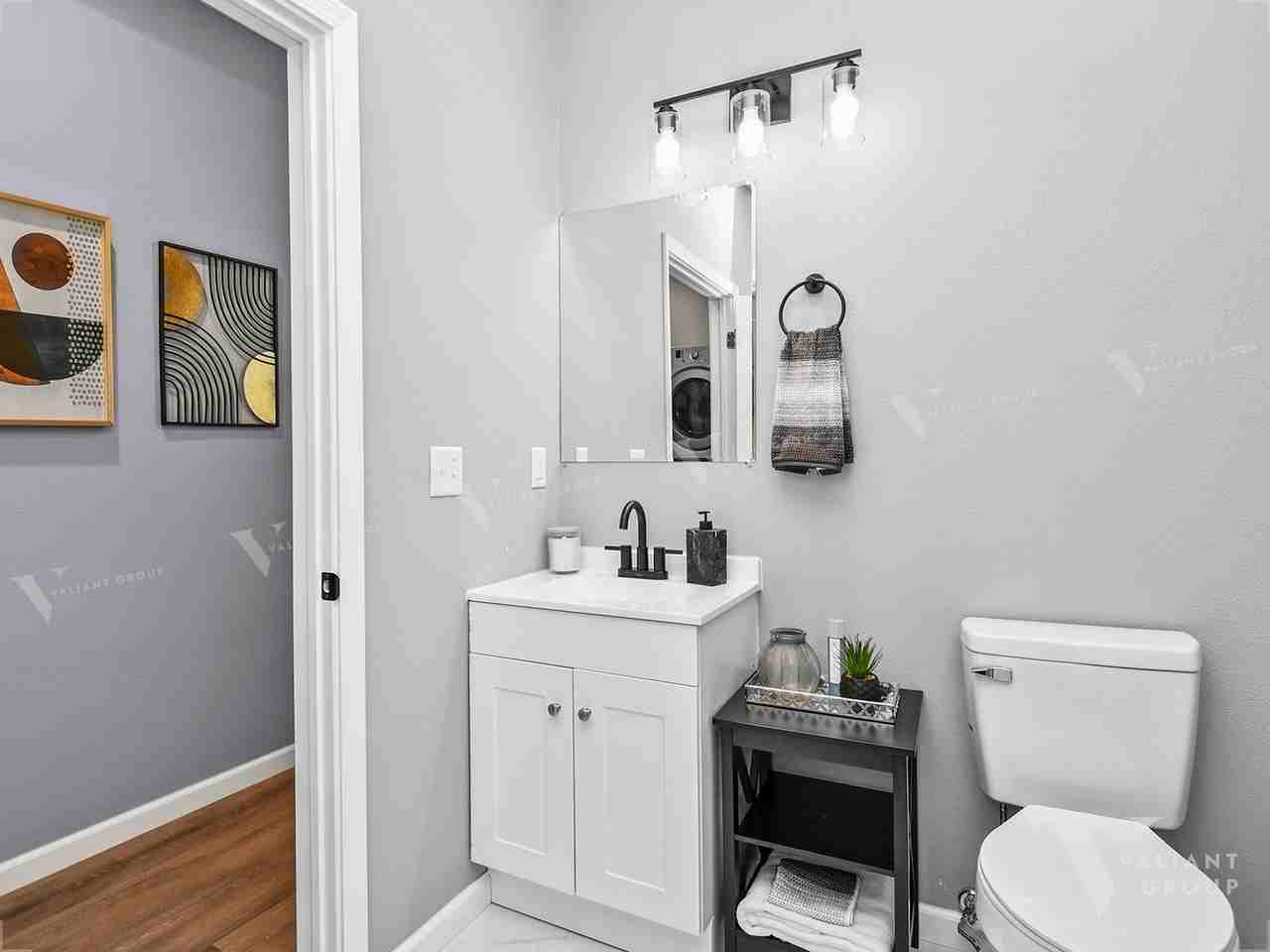 Oakwood Apartments on Cherry Street - Photo 6 of 19