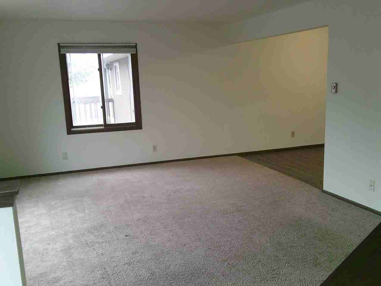 N18W5391 Pierce Ct - Photo 2 of 13