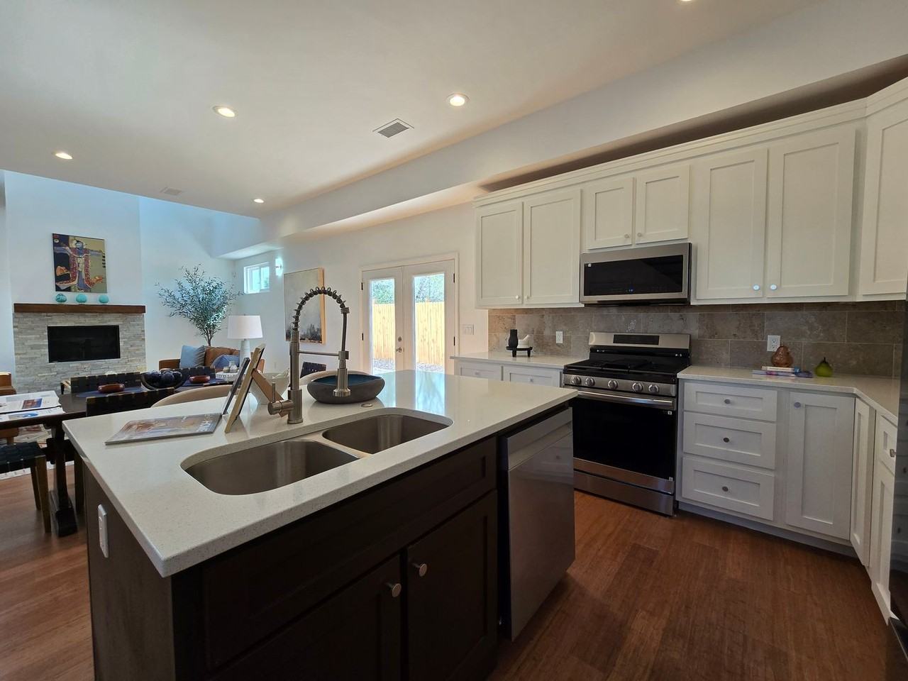 2822 Camino Mendoza - Photo 7 of 30