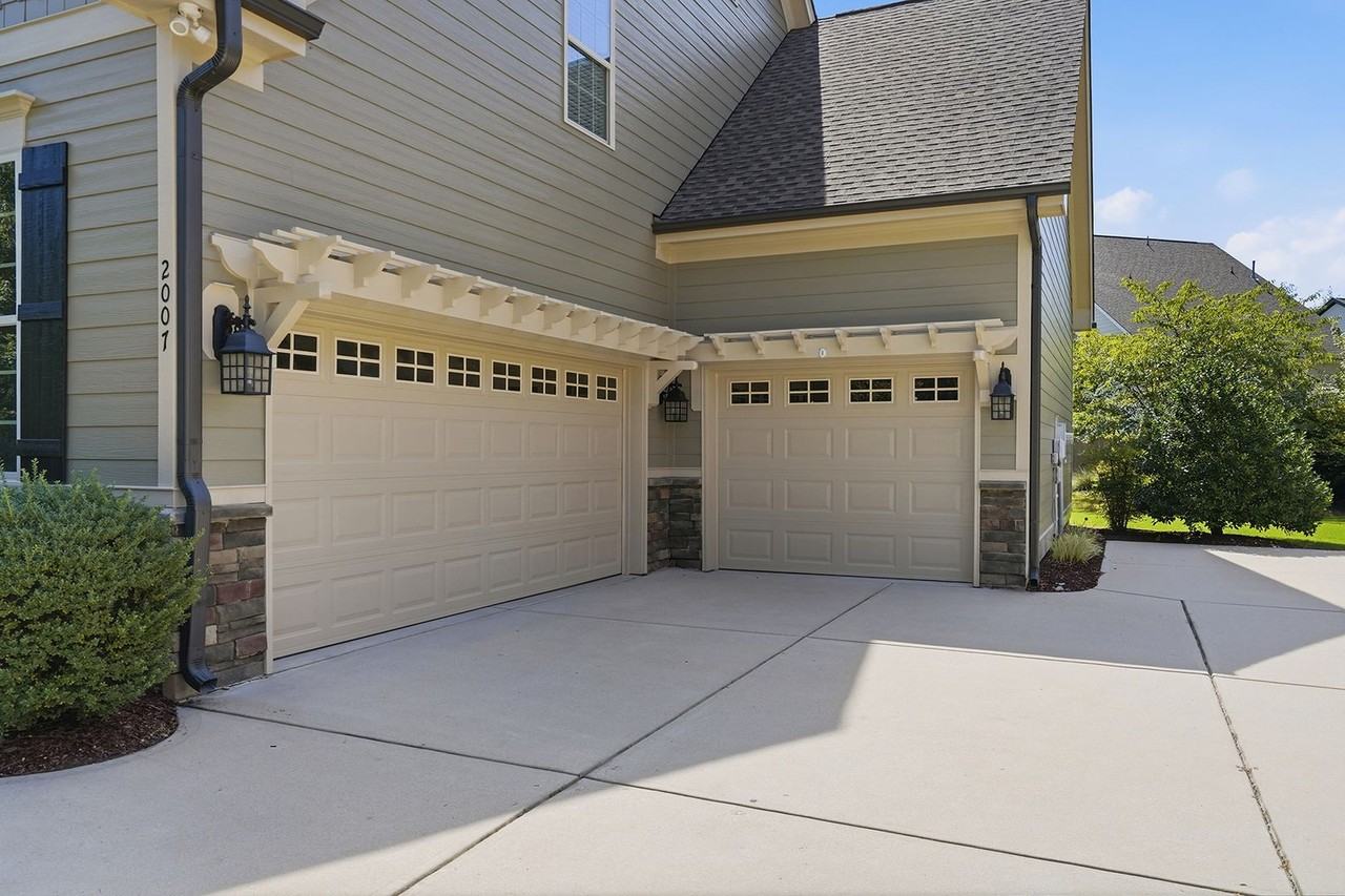 2007 Burrus Hall Cir - Photo 4 of 30