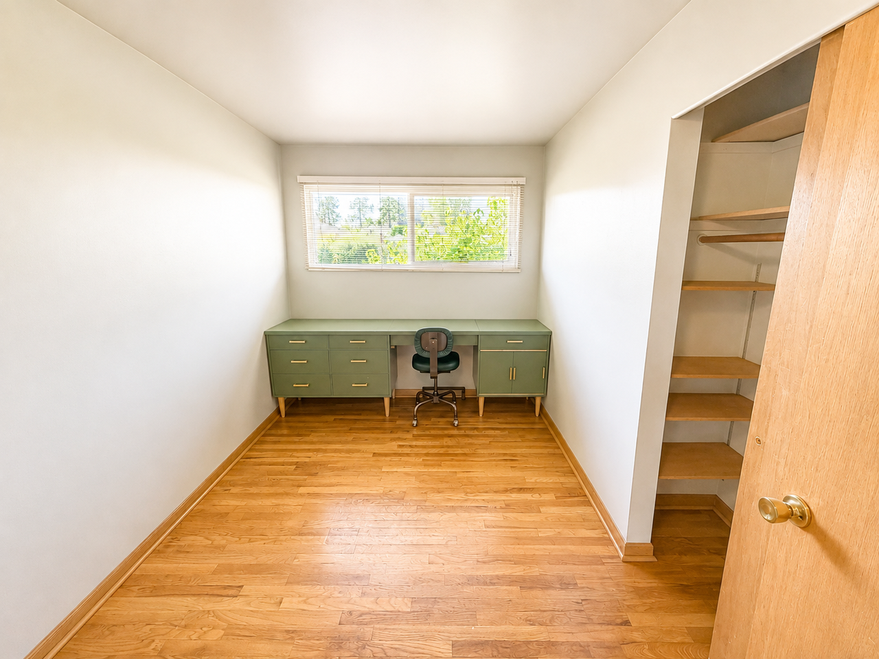3006 W Houston Ave - Photo 7 of 16