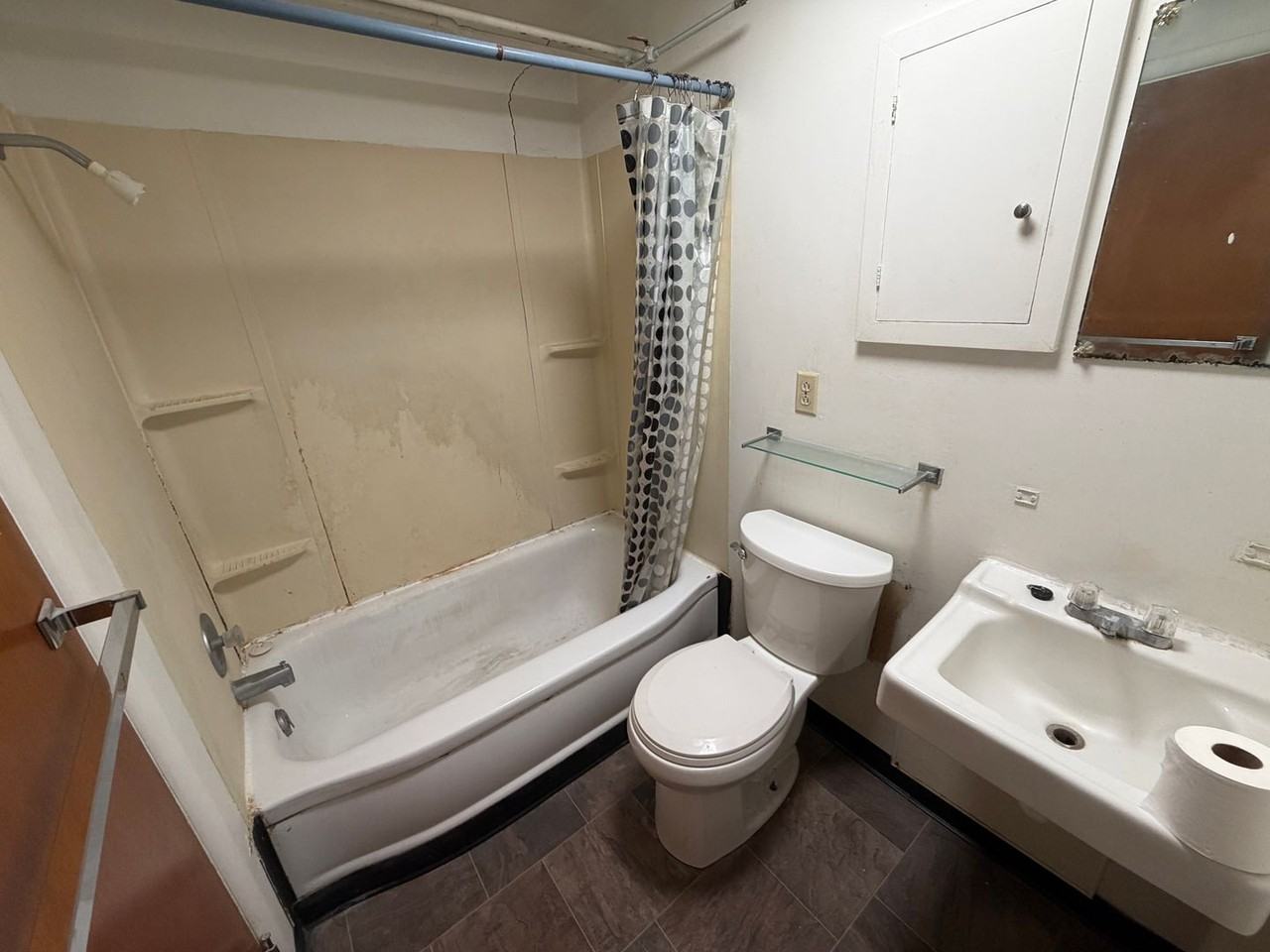 24 Broadwater Ave - Photo 4 of 5