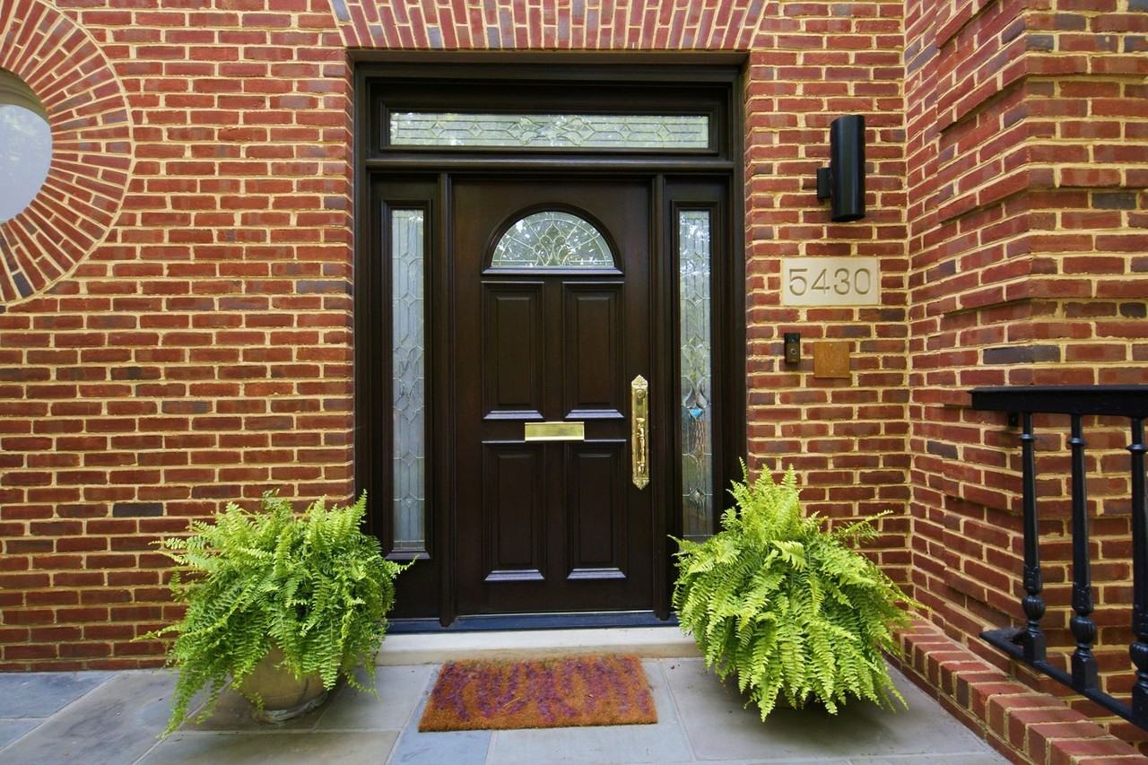 5430 Chevy Chase Pkwy Nw - Photo 5 of 50