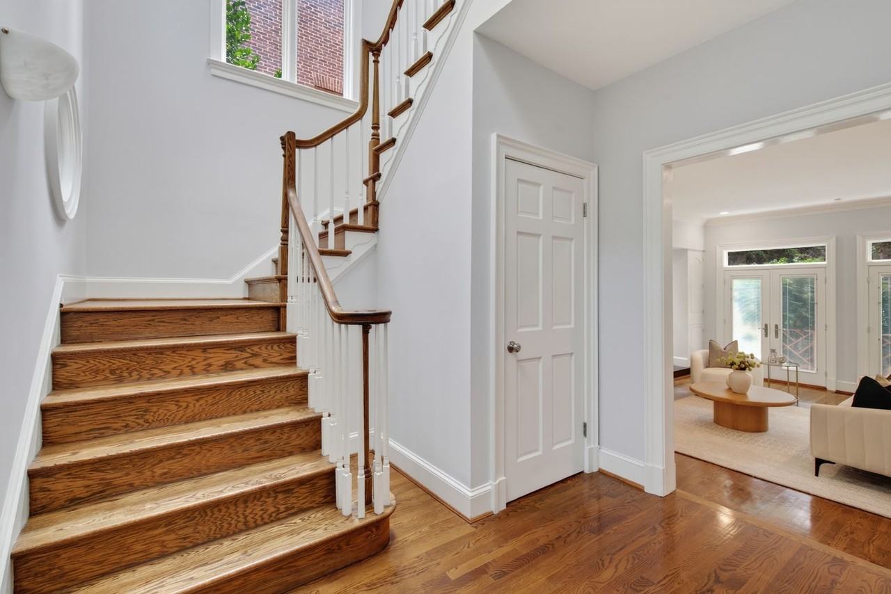 5430 Chevy Chase Pkwy Nw - Photo 6 of 50