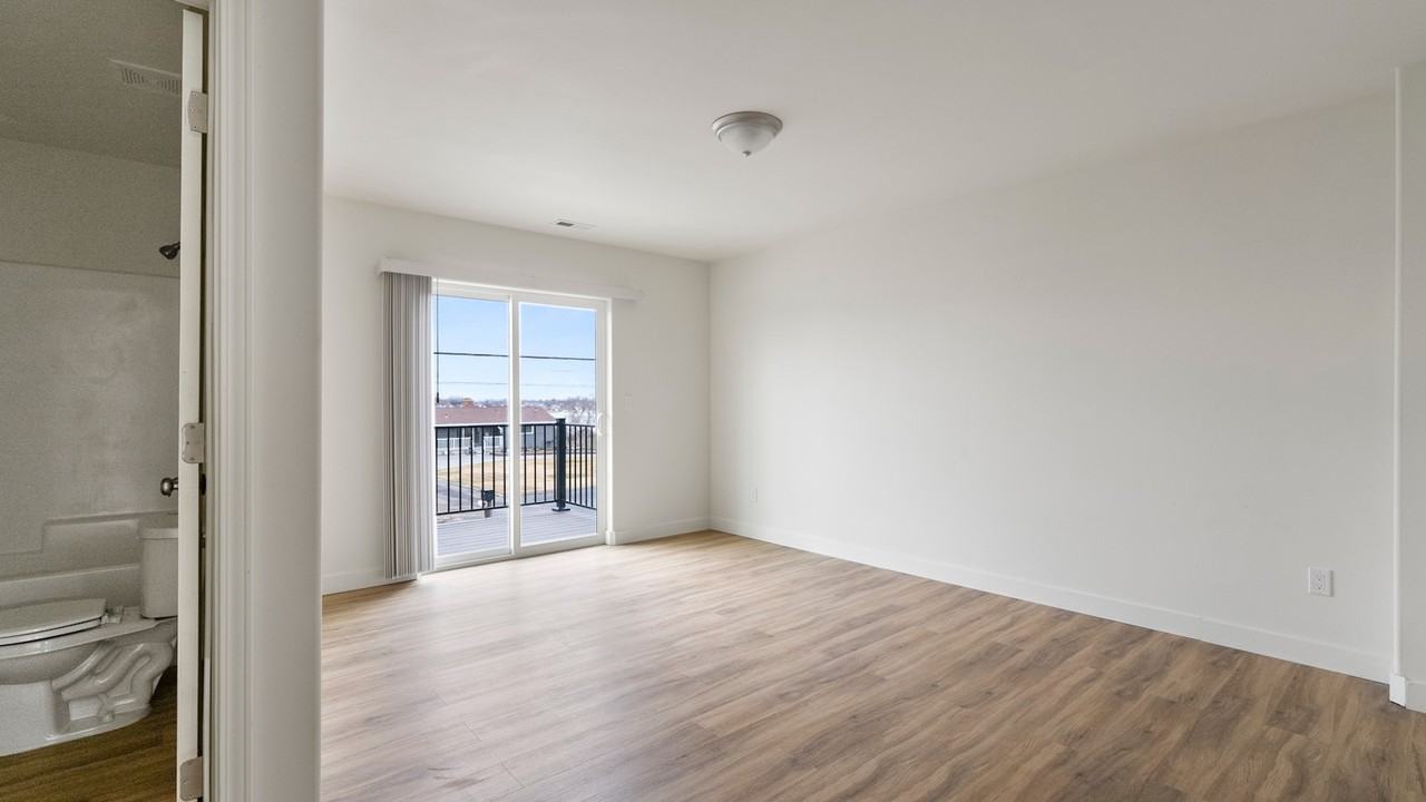 2617 West Marina Drive, Unit 2 - Photo 3 of 13
