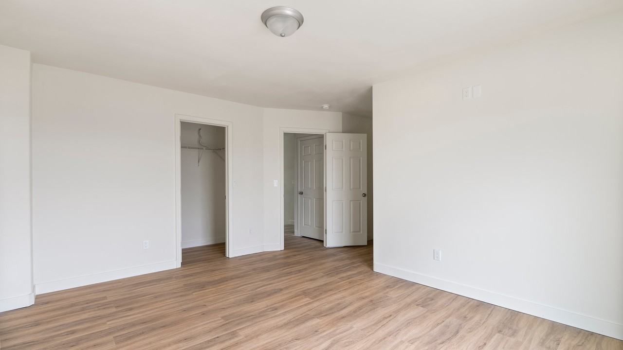 2617 West Marina Drive, Unit 2 - Photo 5 of 13
