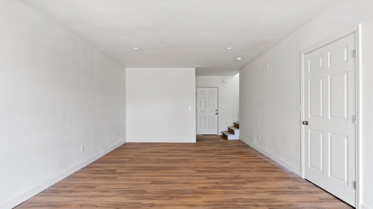 2617 West Marina Drive, Unit 2 - Photo 7 of 13