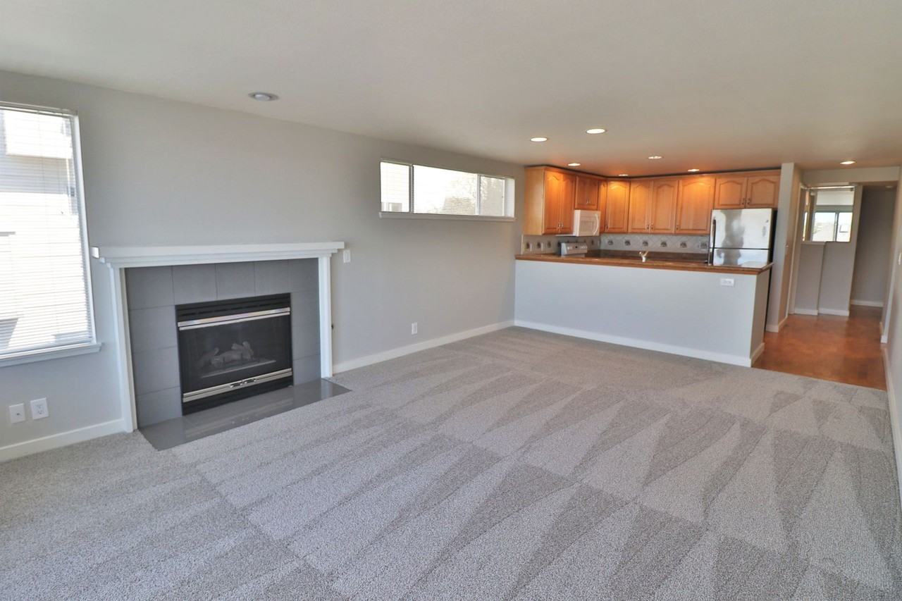4557 45th Ave Sw #201 - Photo 3 of 17