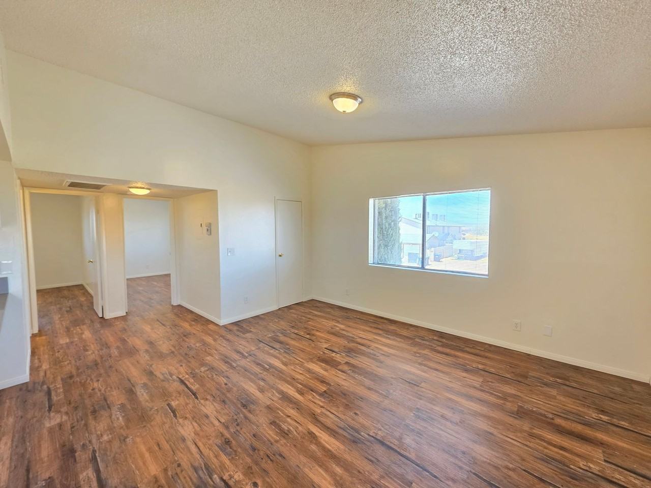 8342 Columbine Ave #C - Photo 6 of 12