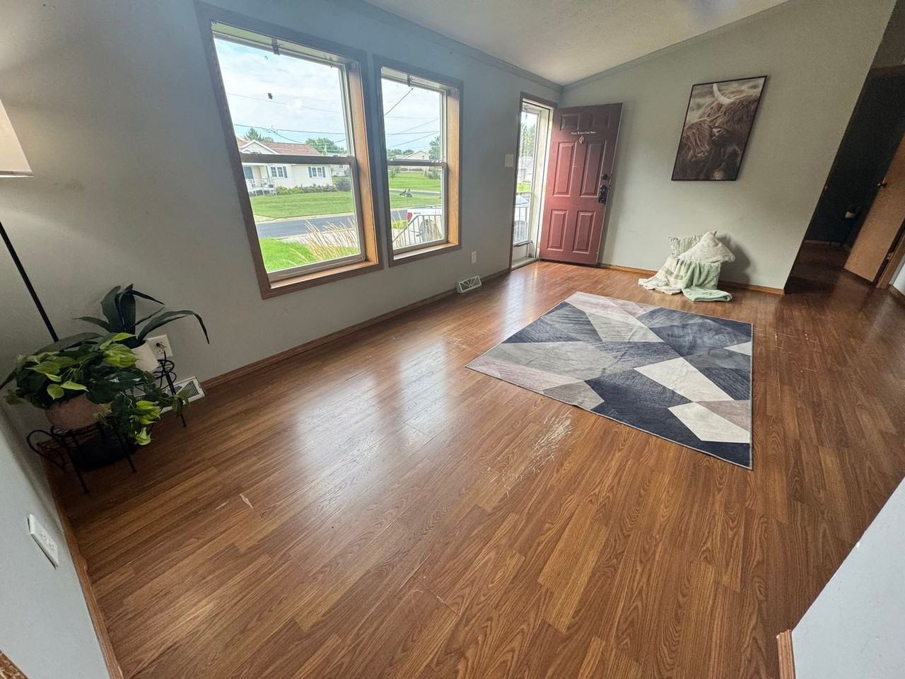 215 Greenbush Dr - Photo 5 of 47
